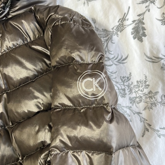 Calvin Klein Lightweight Premium Down Woman’s Puffer Jacket - Picture 4 of 11